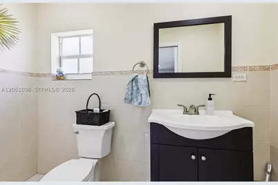 250 N 66th, Hollywood, FL 33024 - Photo 21
