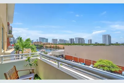 18800 NE 29th #517 (Fully Renovated), Aventura, FL 33180 - Photo 29