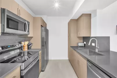 18800 NE 29th #517 (Fully Renovated), Aventura, FL 33180 - Photo 5