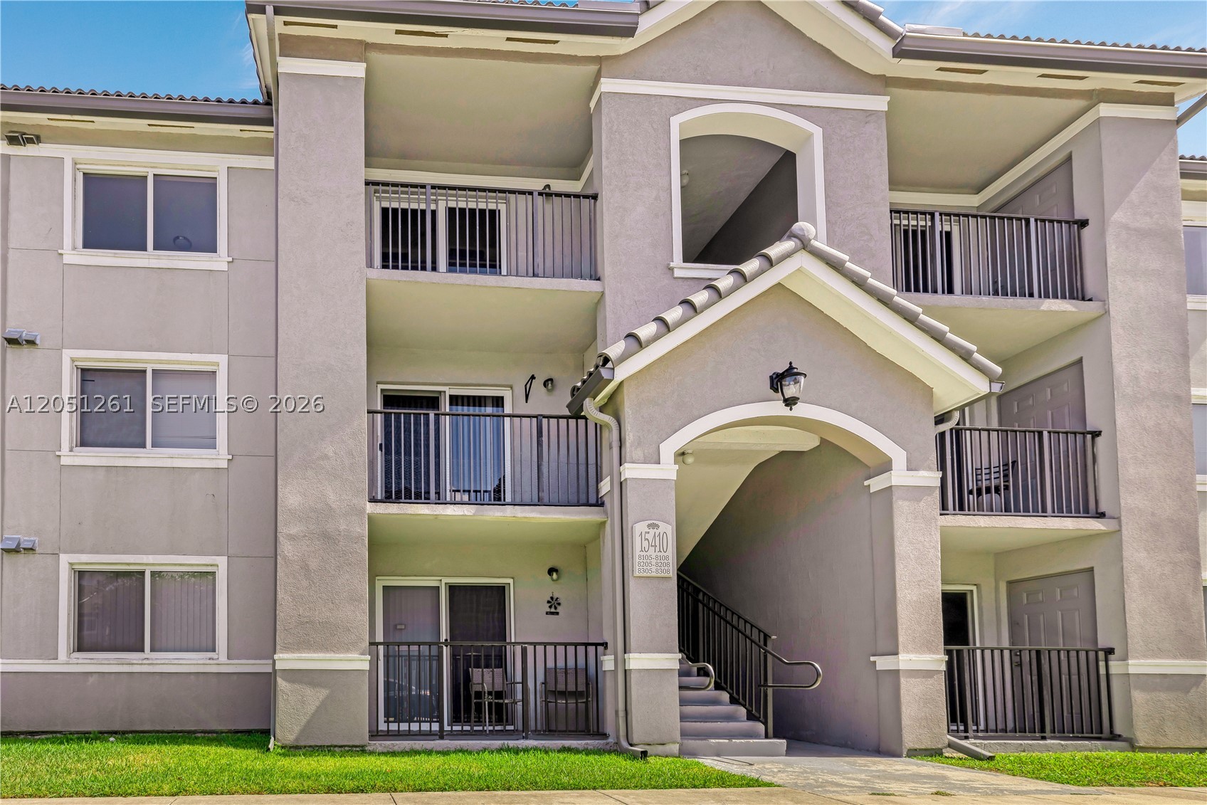 15410 SW 284th #8305 main architectural view