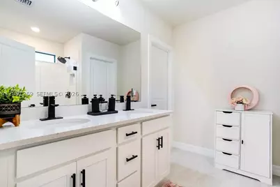 2940 Shortleaf #2940, Lauderdale Lakes, FL 33311 - Photo 11
