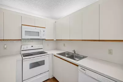 719 NW 98th, Plantation, FL 33324 - Photo 17