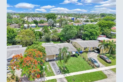 304 SW 77th, North Lauderdale, FL 33068 - Photo 47
