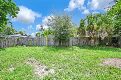 304 SW 77th, North Lauderdale, FL 33068 - Photo 37