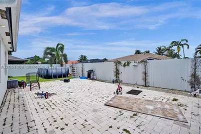 27563 SW 133rd, Homestead, FL 33032 - Photo 9