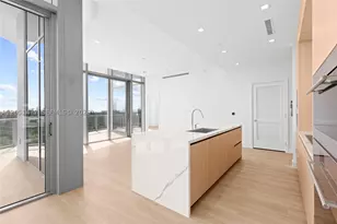 2411 Laguna, Miami, FL 33181 - Photo 9