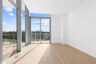 2411 Laguna, Miami, FL 33181 - Photo 11
