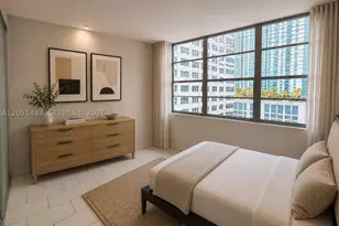 905 Brickell Bay, Miami, FL 33131 - Photo 3