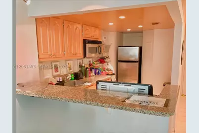 905 Brickell Bay #1523, Miami, FL 33131 - Photo 5