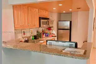 905 Brickell Bay, Miami, FL 33131 - Photo 5