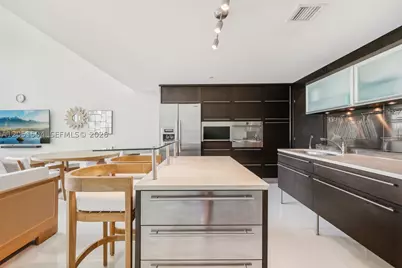 6000 Collins #306, Miami Beach, FL 33140 - Photo 9