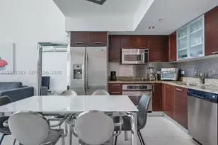 41 SE 5th, Miami, FL 33131 - Photo 3