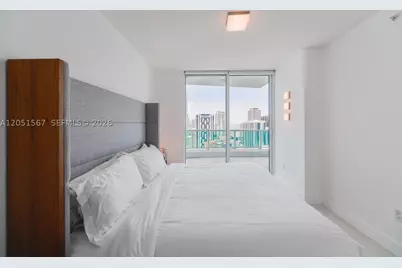 41 SE 5th #2009, Miami, FL 33131 - Photo 19