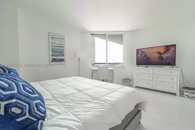 335 S Biscayne #1600, Miami, FL 33131 - Photo 11
