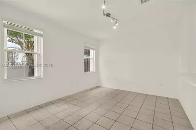 11416 NW 43rd, Doral, FL 33178 - Photo 13