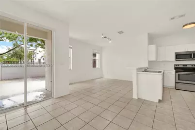11416 NW 43rd, Doral, FL 33178 - Photo 17