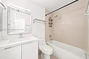 9674 Fontainebleau, Miami, FL 33172 - Photo 43