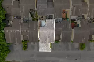 9674 Fontainebleau, Miami, FL 33172 - Photo 9