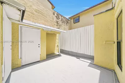 9674 Fontainebleau #28, Miami, FL 33172 - Photo 27