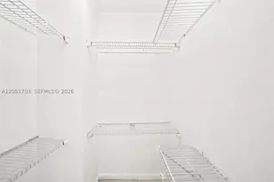 9674 Fontainebleau, Miami, FL 33172 - Photo 35