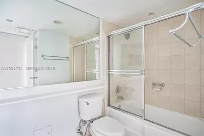 5600 Collins #7J, Miami Beach, FL 33140 - Photo 17