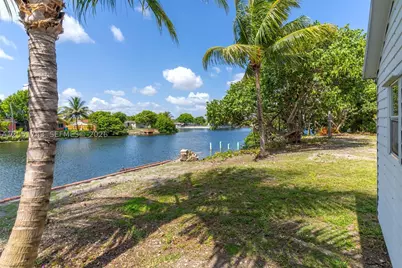 12846 SW 49th, Miami, FL 33175 - Photo 31