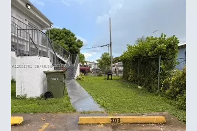 848 SW 5th #203, Homestead, FL 33030 - Photo 5