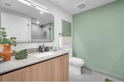121 NE 5th #304, Miami, FL 33132 - Photo 19