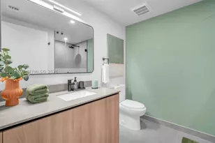 121 NE 5th, Miami, FL 33132 - Photo 19