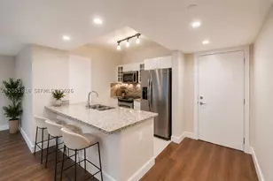 950 Brickell Bay, Miami, FL 33131 - Photo 3