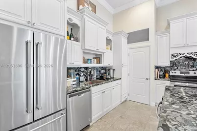 2707 S Parkview, Hallandale Beach, FL 33009 - Photo 9