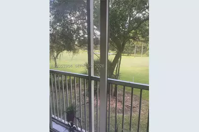 1011 SW 125th #207M, Pembroke Pines, FL 33027 - Photo 3