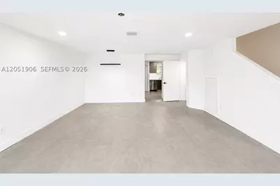 5905 Manchester, Tamarac, FL 33321 - Photo 3