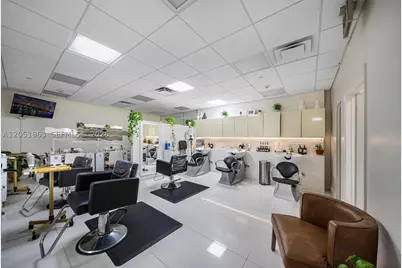 5701 Collins #1415, Miami Beach, FL 33140 - Photo 23