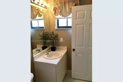 4258 Vineyard, Weston, FL 33332 - Photo 7