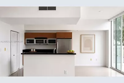 253 NE 2nd #802, Miami, FL 33132 - Photo 5