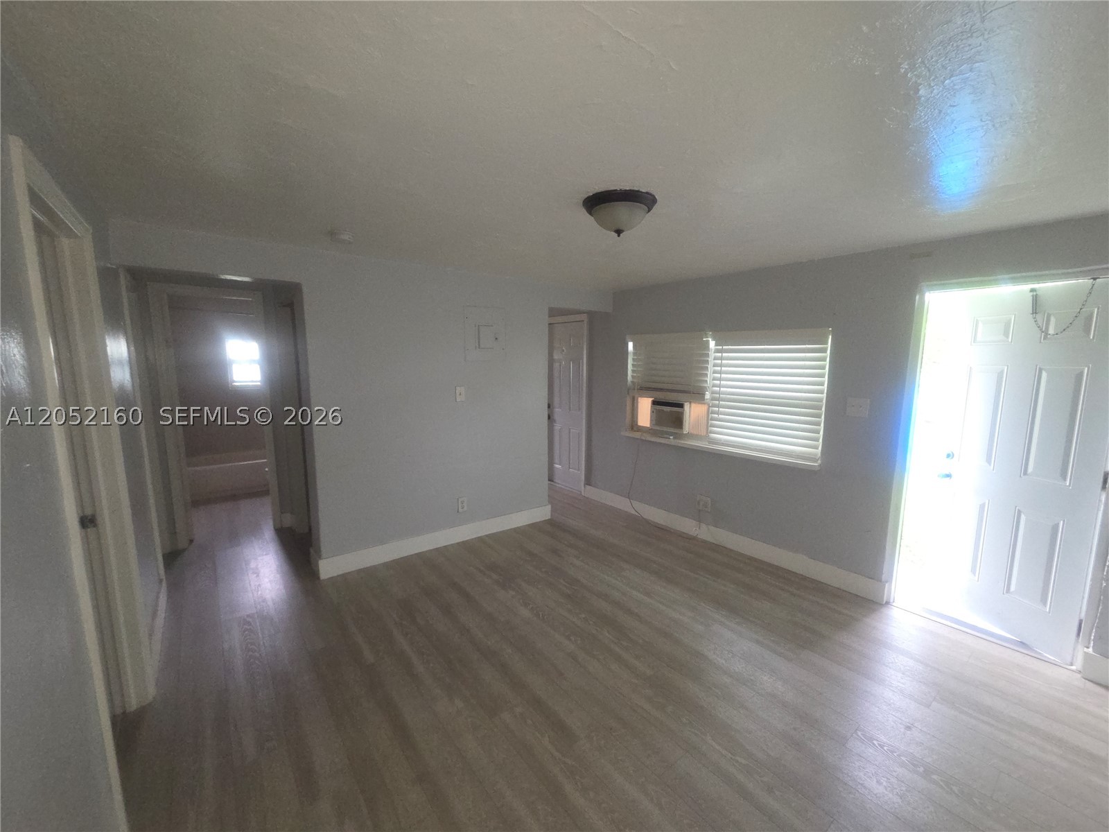 4017 SW 24th #4 main architectural view