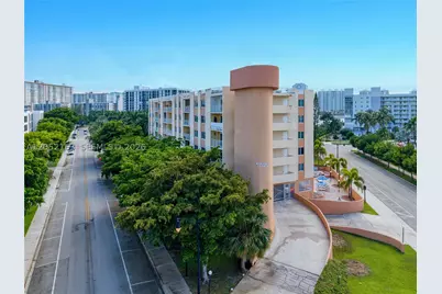 200 178th #711, Sunny Isles Beach, FL 33160 - Photo 1