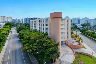 200 178th, Sunny Isles Beach, FL 33160 - Photo 1