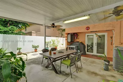 2359 W 74th #1-104, Hialeah, FL 33016 - Photo 11