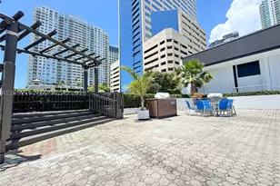 825 Brickell Bay, Miami, FL 33131 - Photo 9
