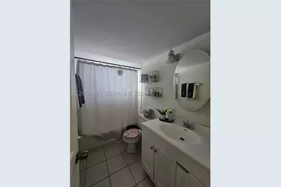 1750 W 46th #518, Hialeah, FL 33012 - Photo 19