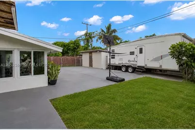 11241 SW 177th, Miami, FL 33157 - Photo 25