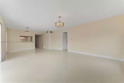 430 Commodore #310, Plantation, FL 33325 - Photo 11