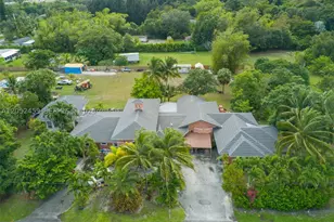 5400 Palm Tree, Plantation, FL 33317 - Photo 1