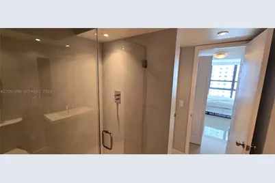 600 NE 36th #1509, Miami, FL 33137 - Photo 9