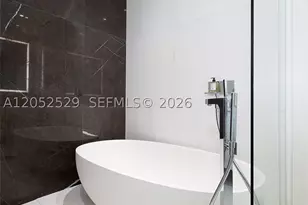 300 Biscayne Blvd, Miami, FL 33131 - Photo 19
