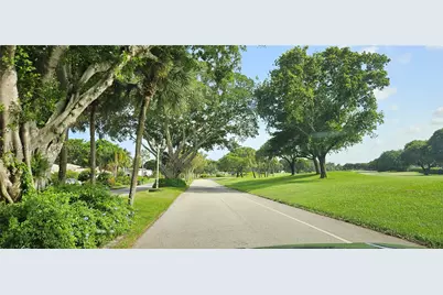900 NW Greensward #111-G, Delray Beach, FL 33445 - Photo 3