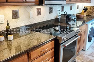 900 NW Greensward, Delray Beach, FL 33445 - Photo 9