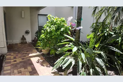 900 NW Greensward #111-G, Delray Beach, FL 33445 - Photo 7